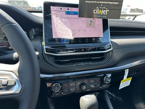 New 2026 Jeep Compass Limited image 27