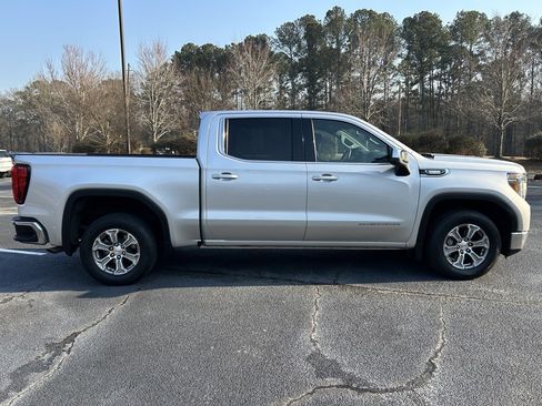 Used 2020 GMC Sierra 1500 SLE w/ SLE Value Package image 23
