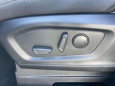 New 2026 Ford Explorer Active image 13