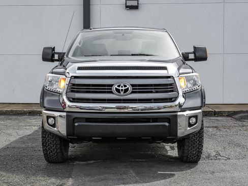Used 2014 Toyota Tundra SR5 w/ TRD Off Road Package image 6