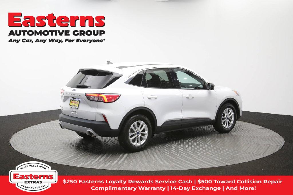 Used 2022 Ford Escape SE FWD image 42