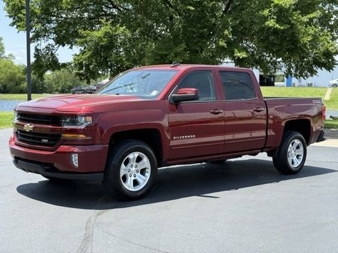 Used 2017 Chevrolet Silverado 1500 LT w/ All Star Edition image 3