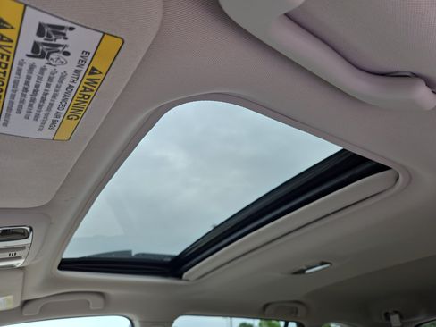 Used 2017 Subaru Outback 2.5i Limited AWD/4WD image 28