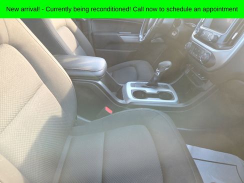 Used 2022 Chevrolet Colorado LT w/ Fleet Safety Package image 11