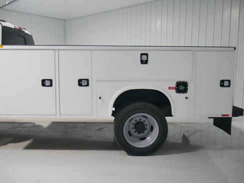 New 2026 Ford F450 XL w/ XL Chrome Package image 19