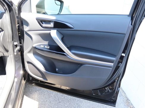 Used 2025 Mitsubishi Eclipse Cross LE AWD/4WD image 12