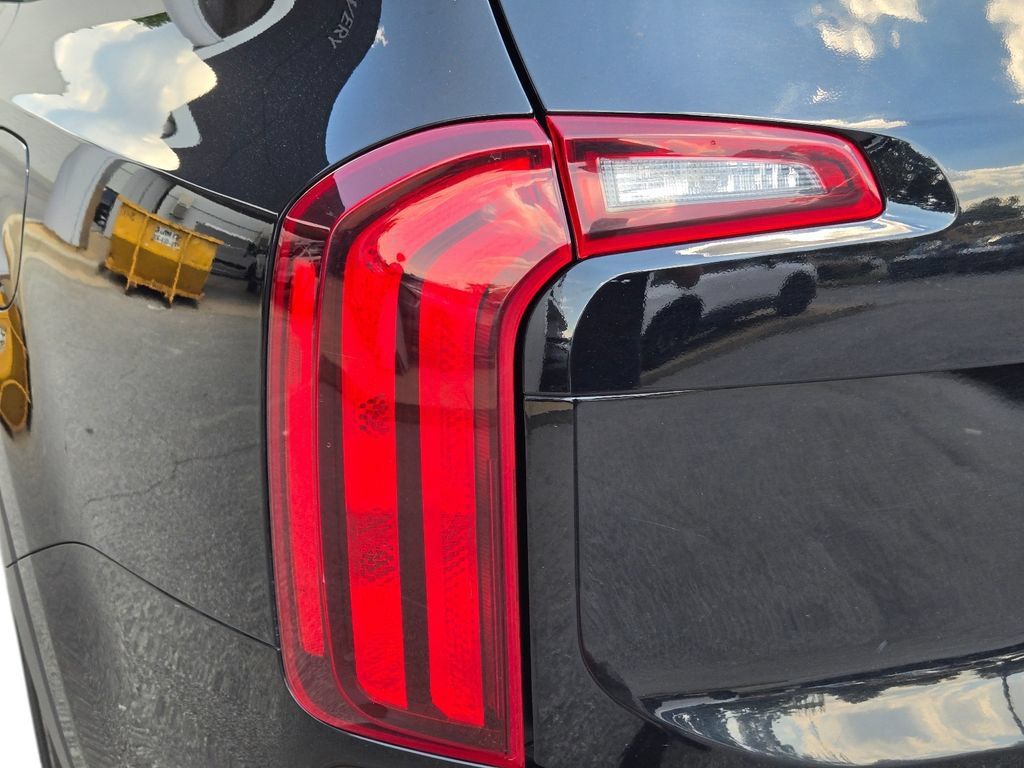 Certified 2024 Kia Telluride LX AWD/4WD image 12
