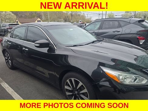 Used 2018 Nissan Altima 2.5 SL FWD image 2