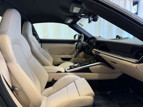 Certified 2024 Porsche 911 Targa 4S image 17