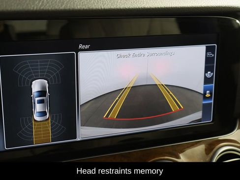 Used 2017 Mercedes-Benz E 300 4MATIC image 7