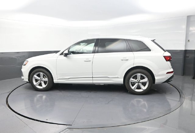 Used 2021 Audi Q7 3.0T Premium w/ Convenience Package AWD/4WD image 4