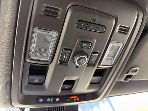 Used 2023 Chevrolet Tahoe LT w/ LT Signature Package AWD/4WD image 28