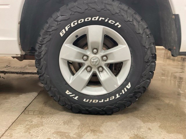 Used 2016 RAM 1500 Classic SLT AWD/4WD image 12