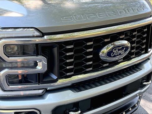 Used 2024 Ford F450 Limited image 57