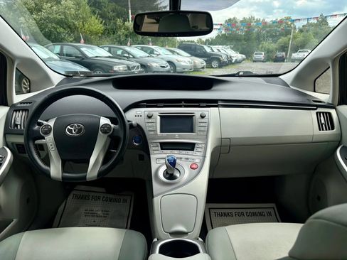 Used 2012 Toyota Prius Four FWD image 23