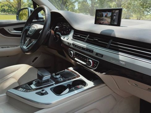 Used 2019 Audi Q7 2.0T Premium Plus w/ Premium Plus Package AWD/4WD image 29