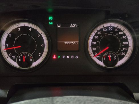 Used 2018 RAM 1500 Express w/ Express Value Package RWD image 23