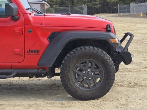 Used 2024 Jeep Wrangler Sport S image 7