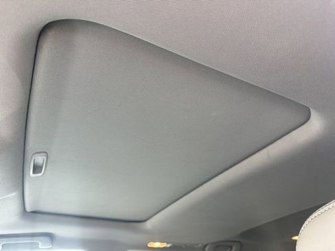 Used 2015 Toyota Highlander Limited image 15