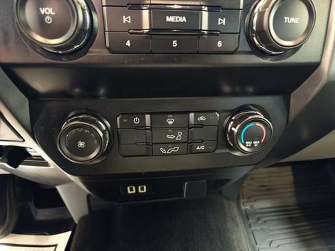 Used 2020 Ford F150 XLT w/ Trailer Tow Package AWD/4WD image 17
