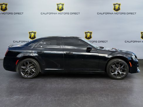 Used 2022 Chrysler 300 S w/ Comfort Group image 6