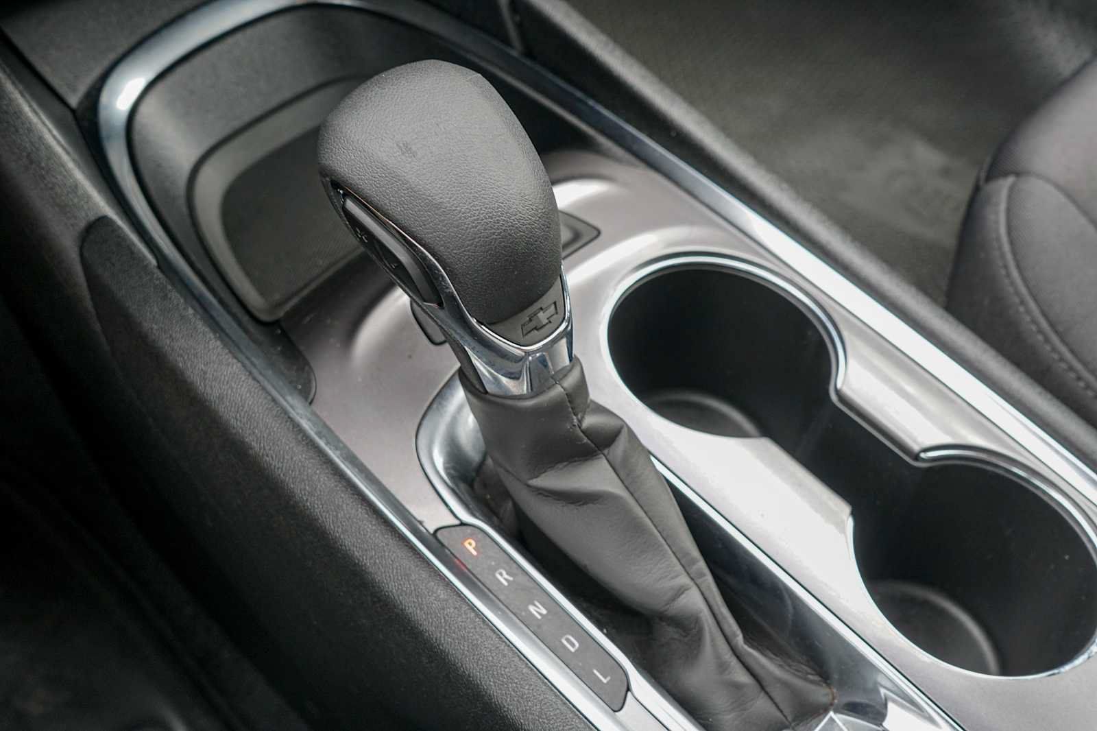 Used 2025 Chevrolet Malibu LT FWD image 12