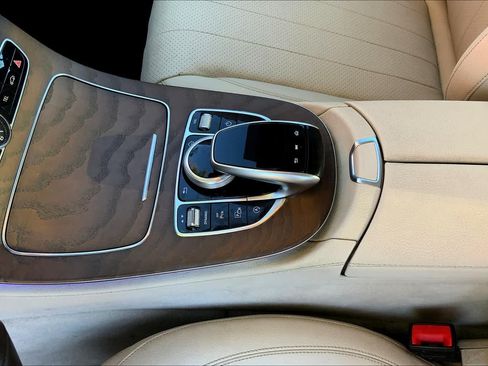 Certified 2020 Mercedes-Benz E 350 4MATIC Sedan image 17