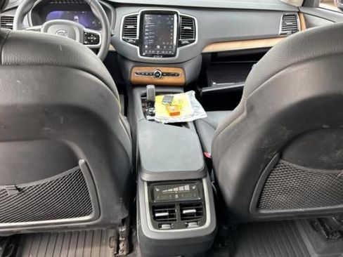 Used 2024 Volvo XC90 B5 Plus w/ Protection Package Premier AWD/4WD image 6