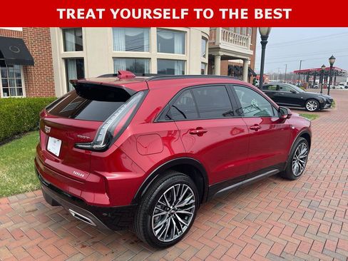 Used 2025 Cadillac XT4 Sport image 8
