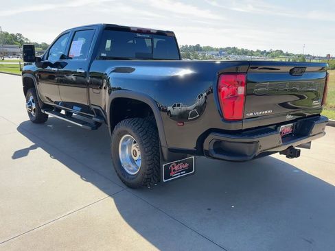 Used 2023 Chevrolet Silverado 3500 High Country w/ Snow Plow Prep/Camper Package AWD/4WD image 7