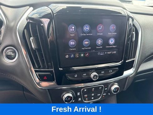 Used 2023 Chevrolet Traverse LT FWD image 8