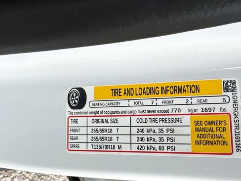 Used 2024 Chevrolet Traverse LT image 32