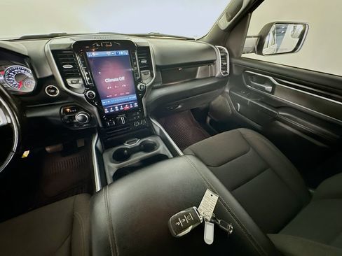 Used 2022 RAM 1500 Big Horn AWD/4WD image 11