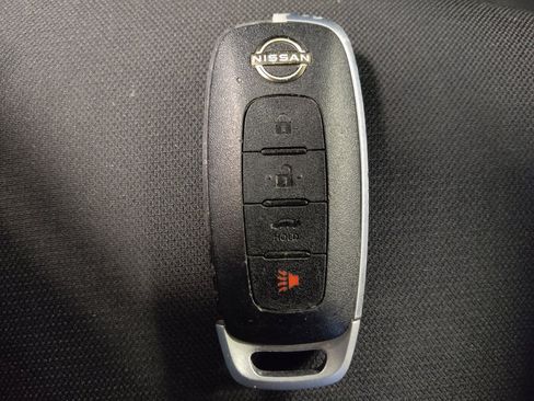 Used 2024 Nissan Sentra SV FWD image 32
