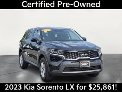Used 2023 Kia Sorento LX