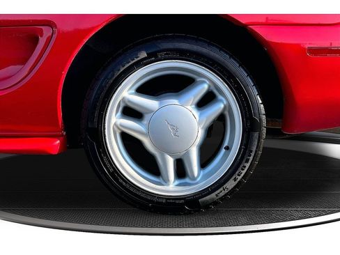 Used 1995 Ford Mustang GT RWD image 30