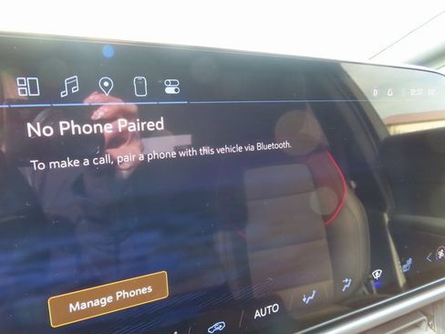 Certified 2024 Chevrolet Equinox EV RS image 22