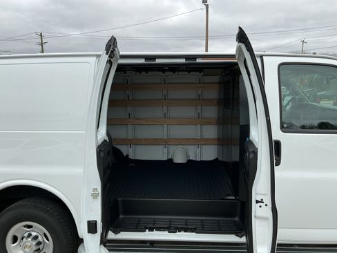 Certified 2024 Chevrolet Express 2500 w/ Driver Convenience Package image 6