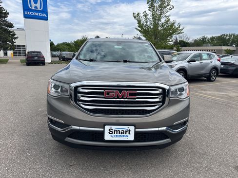 Used 2019 GMC Acadia SLT AWD/4WD image 8