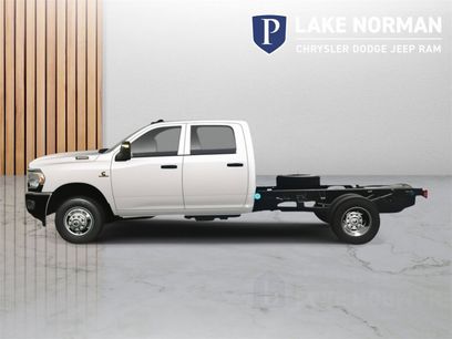 New 2024 RAM 3500 Tradesman w/ Chrome Appearance Group