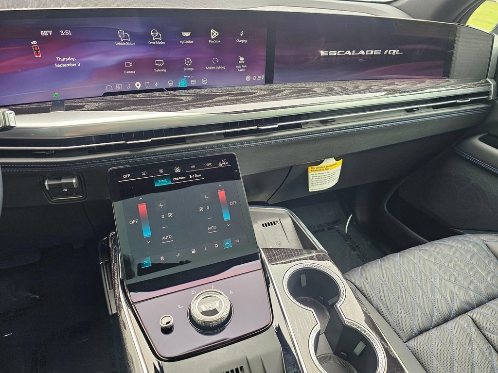 New 2026 Cadillac Escalade IQL Luxury AWD/4WD image 31