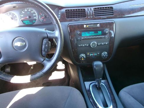 Used 2013 Chevrolet Impala LT image 11