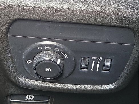 Used 2023 Jeep Grand Cherokee L Summit w/ Advanced Protech Group IV image 24