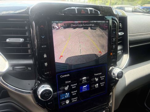 Used 2019 RAM 2500 Laramie AWD/4WD image 13
