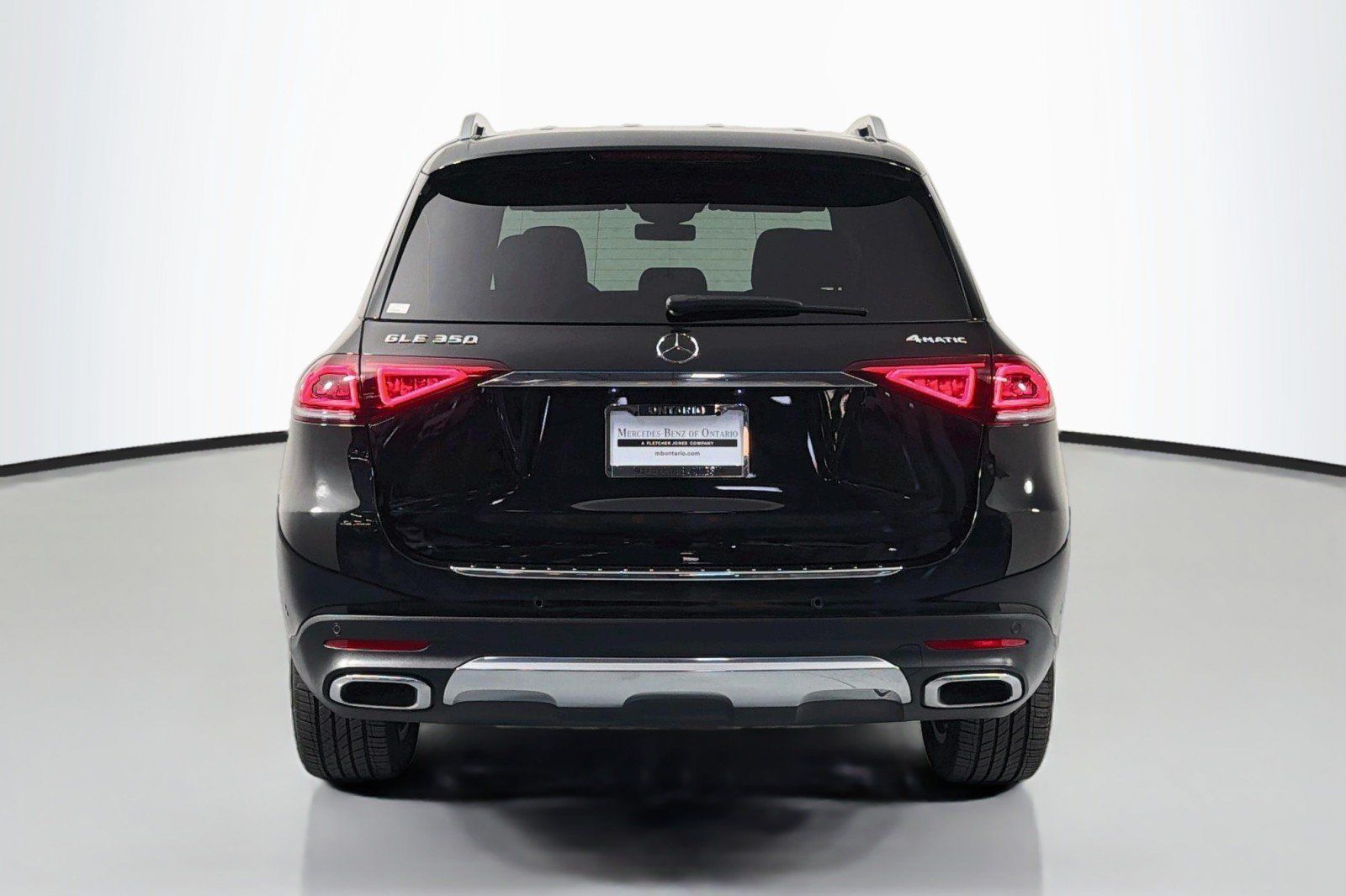 Used 2022 Mercedes-Benz GLE 350 4MATIC w/ Premium Package image 4