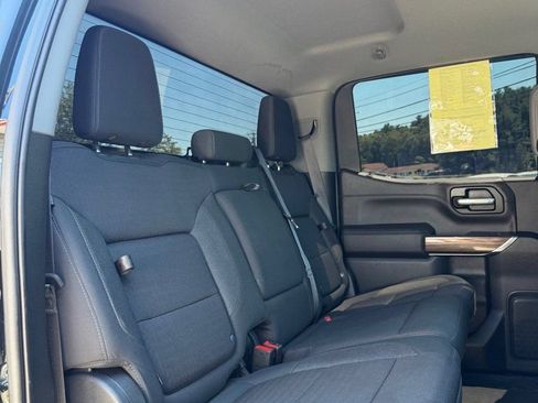 Used 2021 Chevrolet Silverado 1500 LT Trail Boss w/ LPO, Dark Essentials Package AWD/4WD image 12