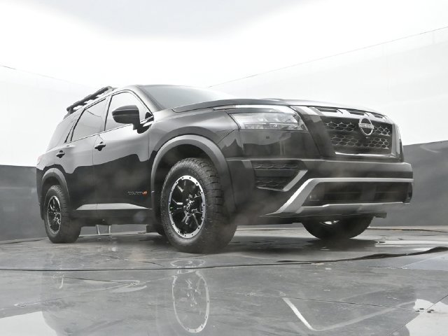 Used 2025 Nissan Pathfinder Rock Creek AWD/4WD image 23