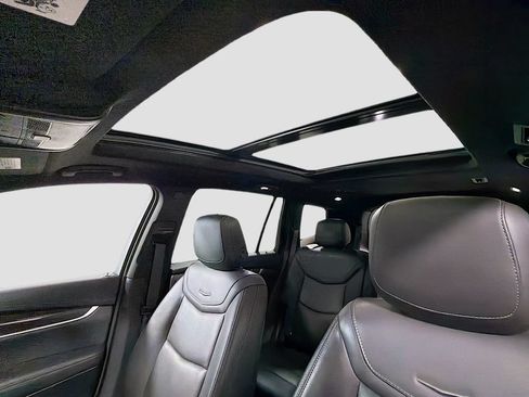 Certified 2024 Cadillac XT6 Sport w/ Technology Package AWD/4WD image 24