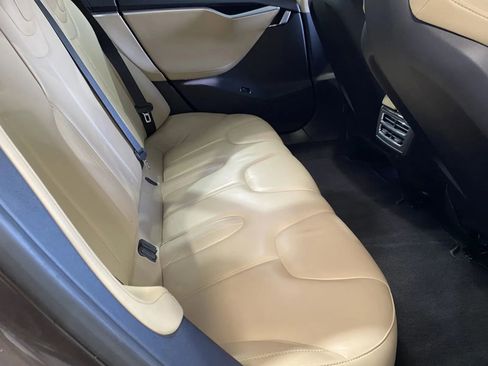 Used 2013 Tesla Model S 85 image 7