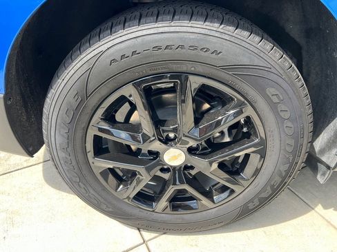 Used 2024 Chevrolet Equinox LT AWD/4WD image 8
